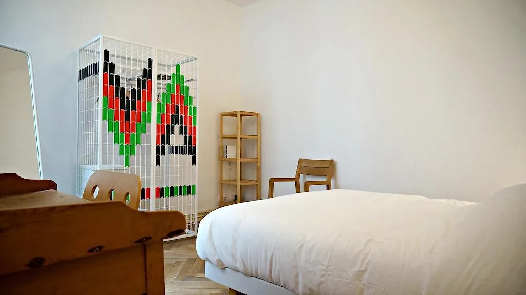 Little Suite - Marianne Lille 0*,